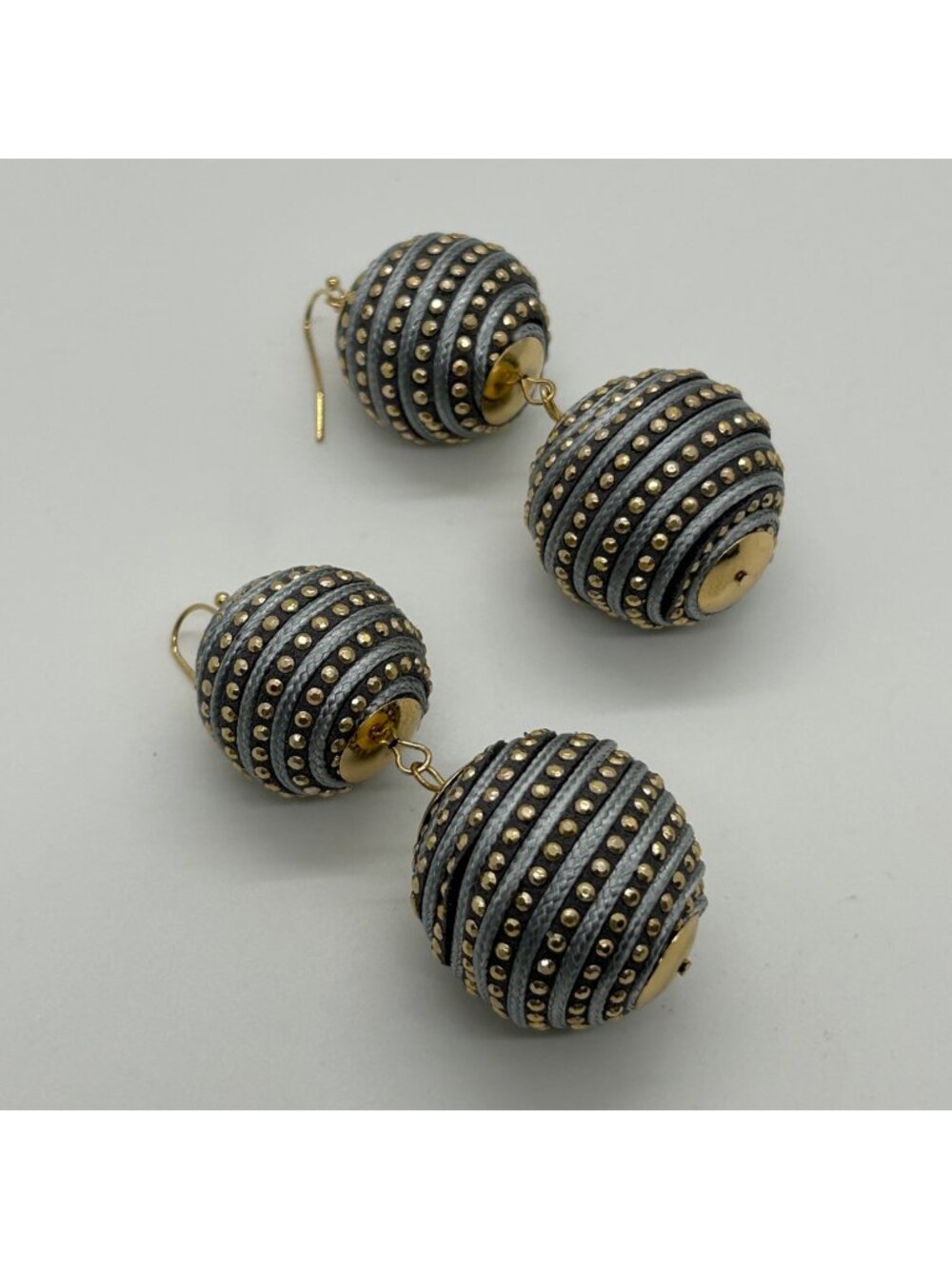 Vintage Boho Dangle Drop Earrings Gray  Gold Runway Beaded Statement Jewelry